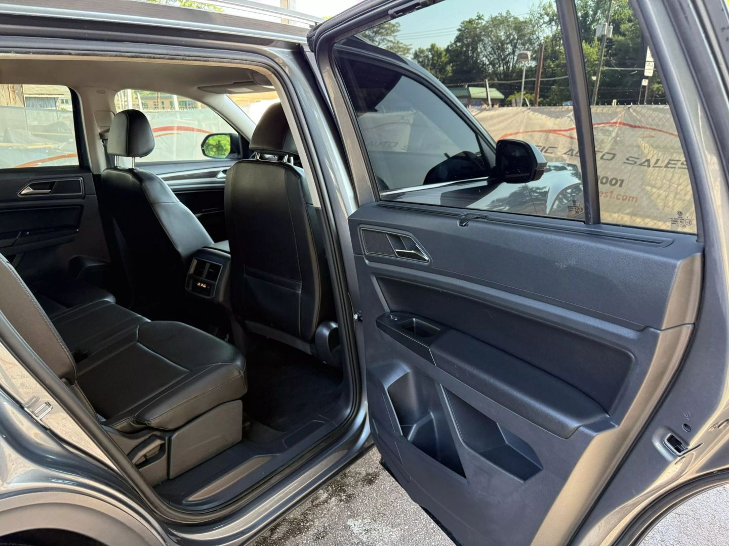 2019 Volkswagen Atlas - Image 23