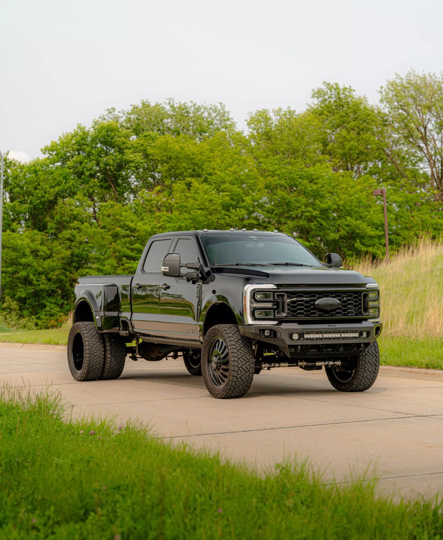 2024 Ford F350 Super Duty Crew Cab - Image 39