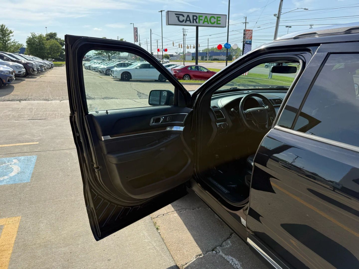 2019 Ford Explorer - Image 19
