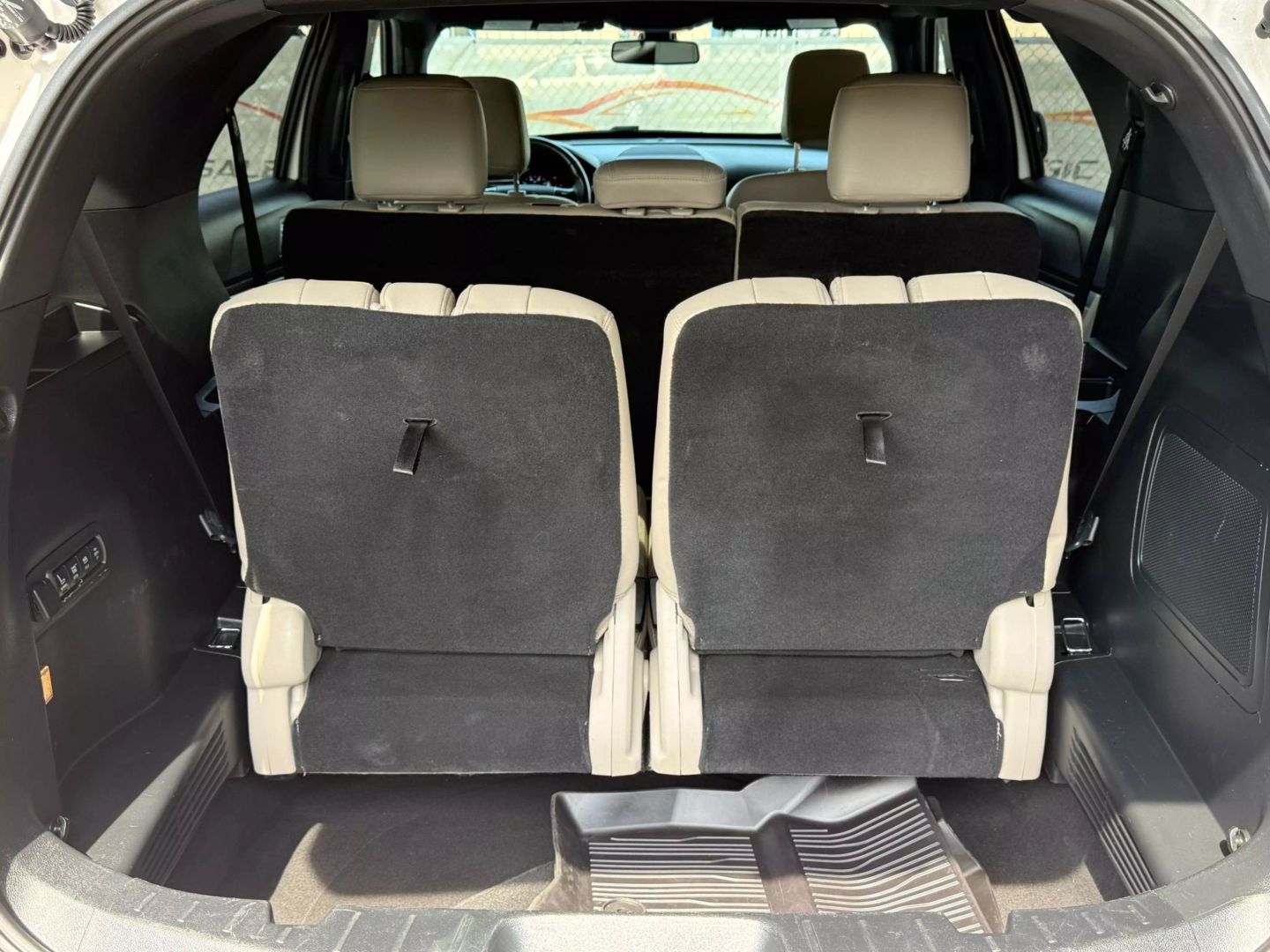 2018 Ford Explorer - Image 21