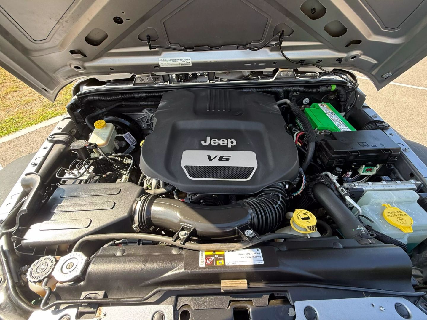 2015 Jeep Wrangler - Image 9