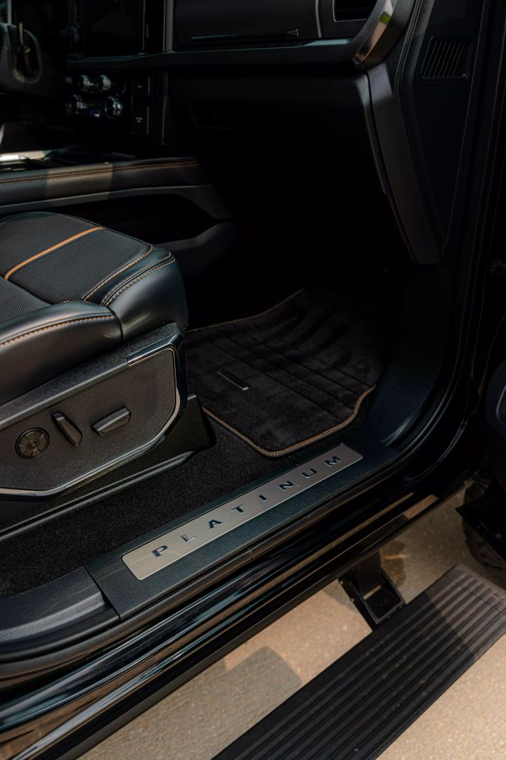 2024 Ford F350 Super Duty Crew Cab - Image 18