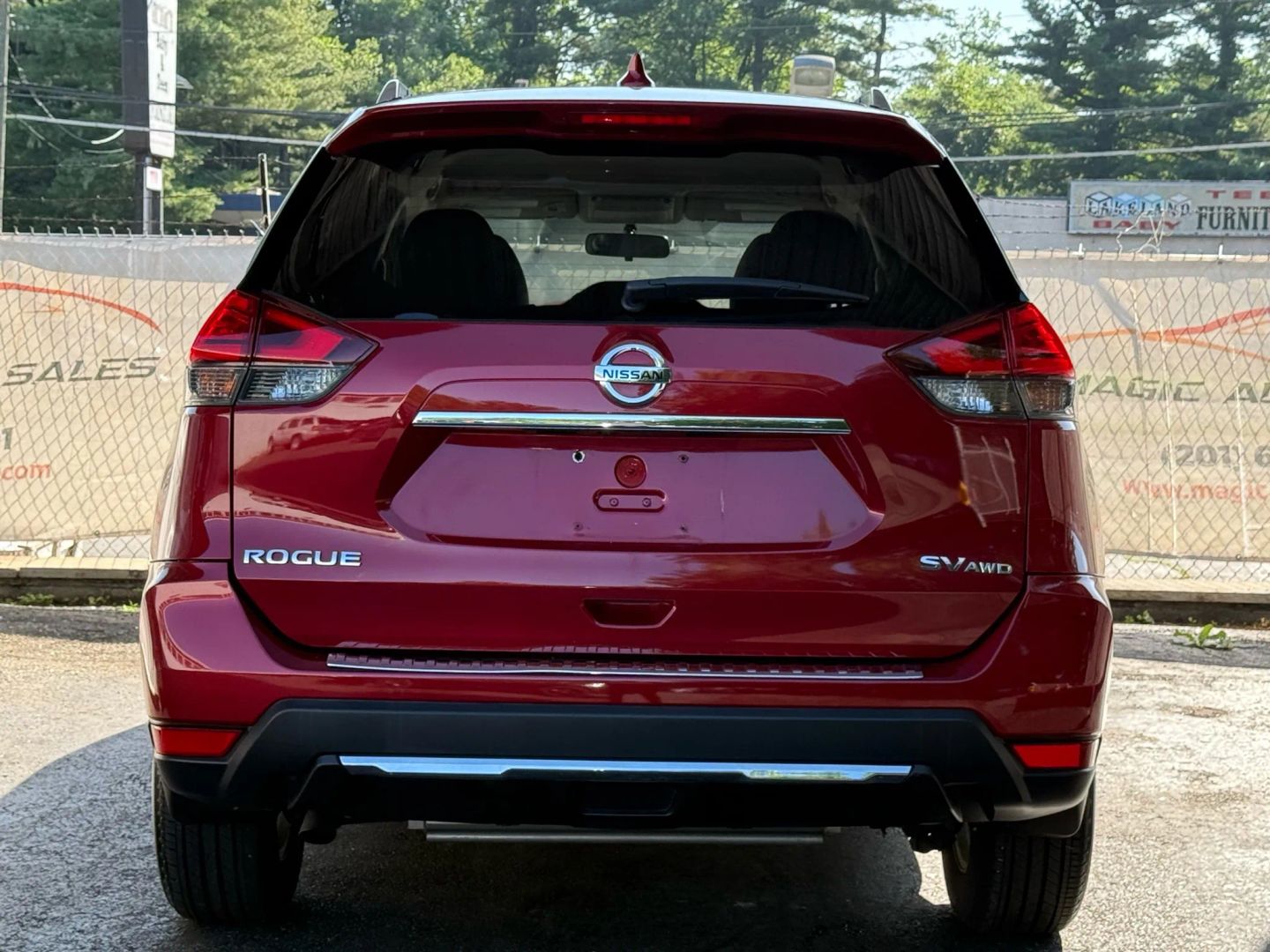 2017 Nissan Rogue - Image 10