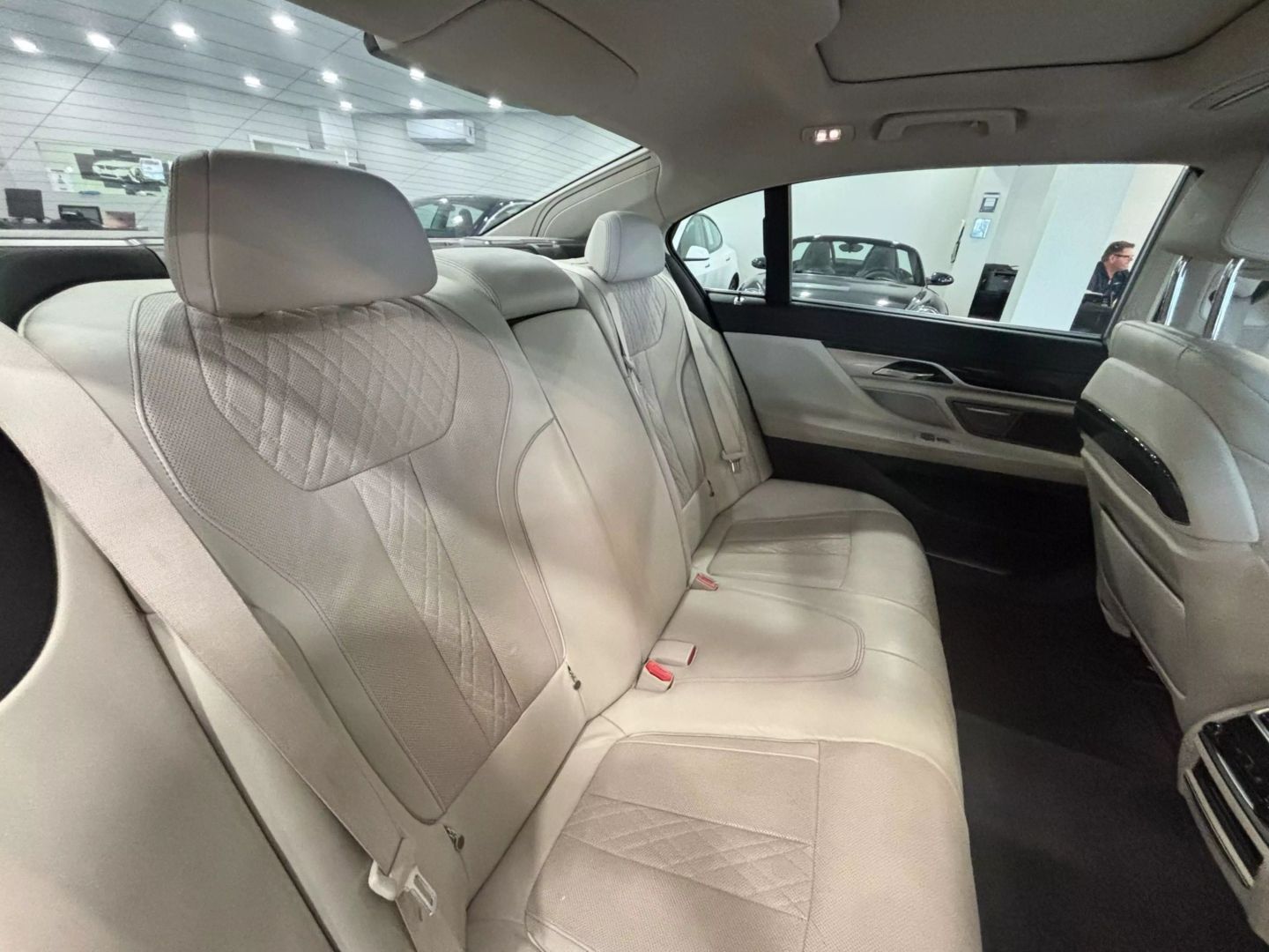 2017 Bmw 7 Series 740i Xdrive Sedan 4d - Image 18