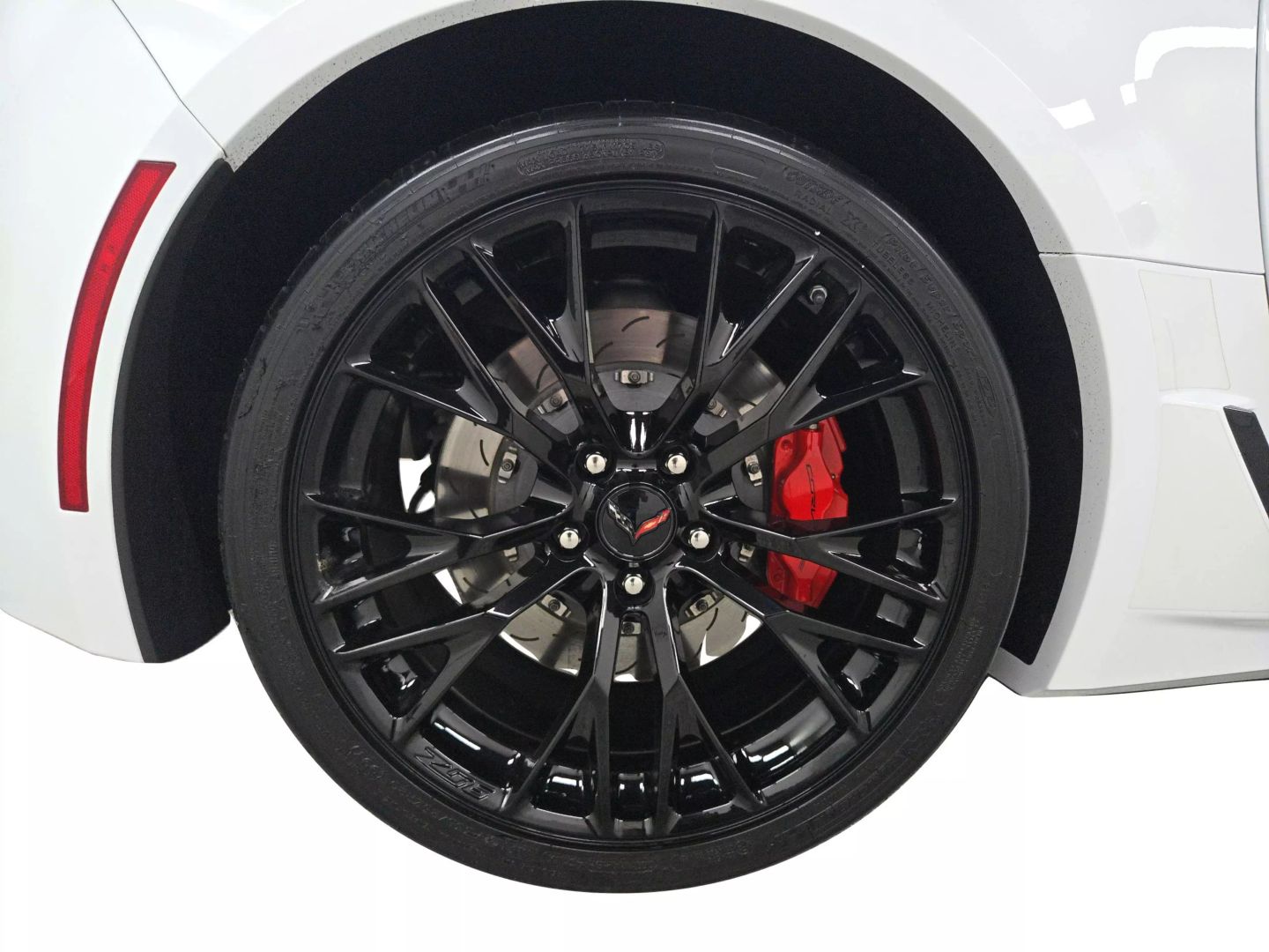 2019 Chevrolet Corvette - Image 22