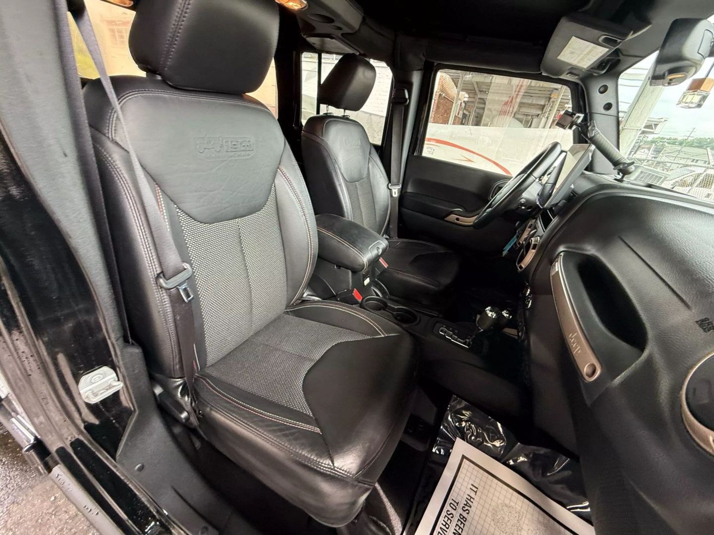 2017 Jeep Wrangler Unlimited - Image 27