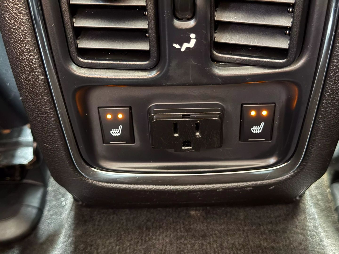 2013 Jeep Grand Cherokee - Image 27