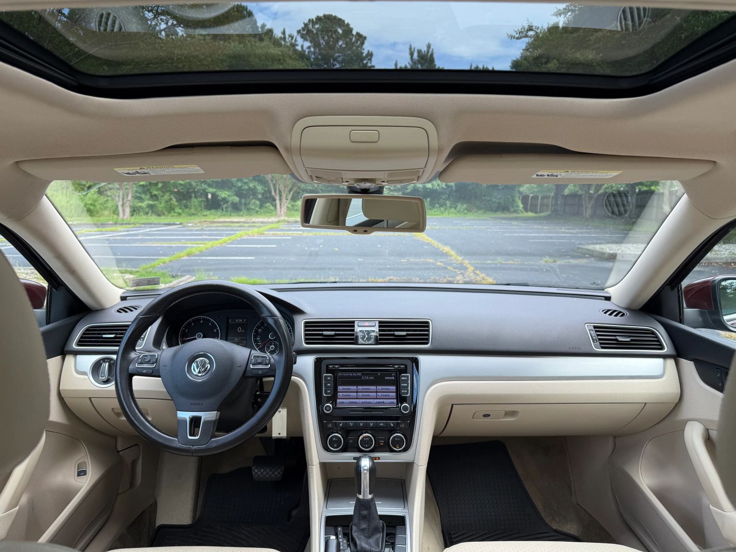 2012 Volkswagen Passat - Image 16