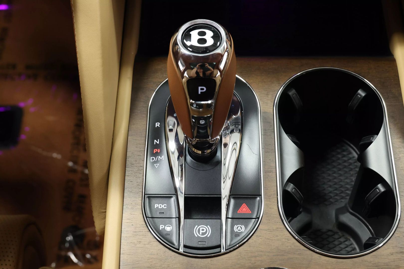 2023 Bentley Bentayga Ewb - Image 44