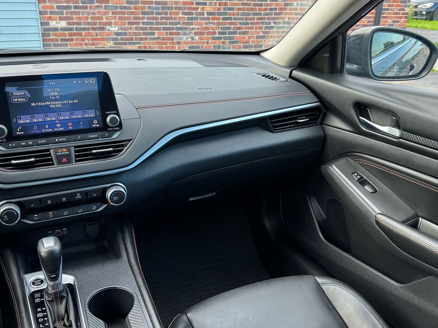 2022 Nissan Altima - Image 25