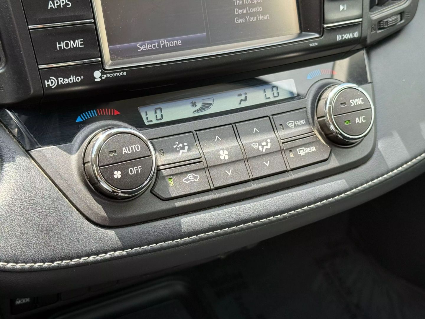 2017 Toyota Rav4 - Image 39