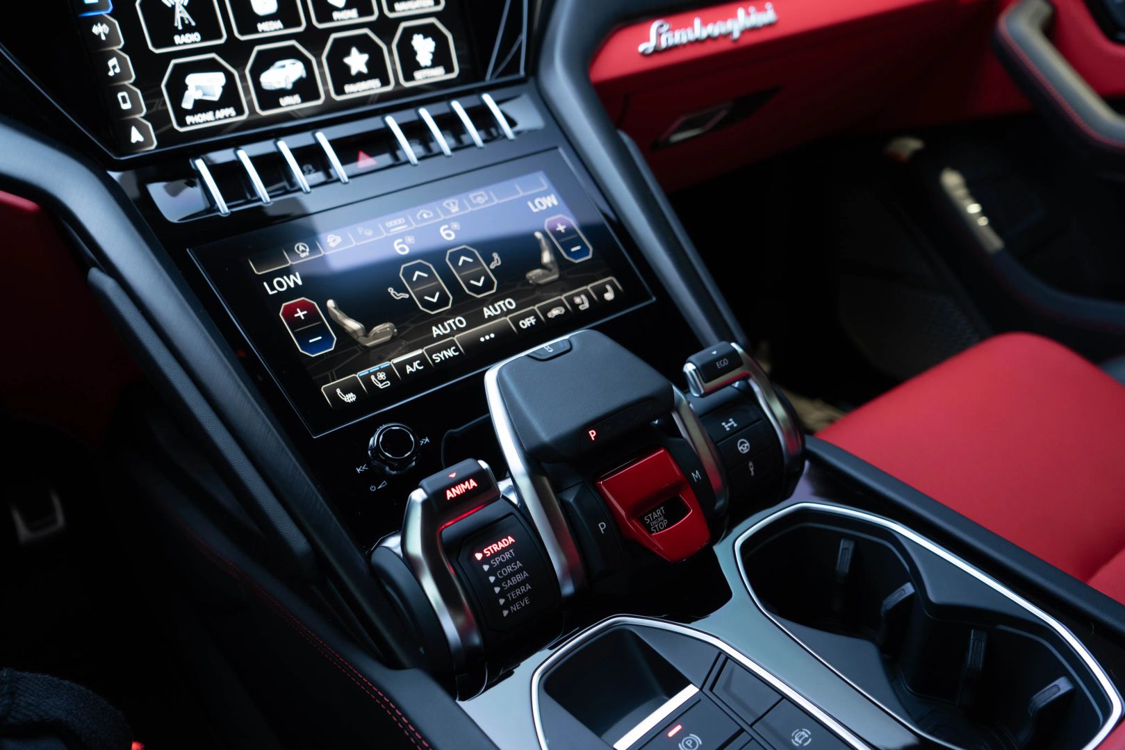 2022 Lamborghini Urus - Image 44