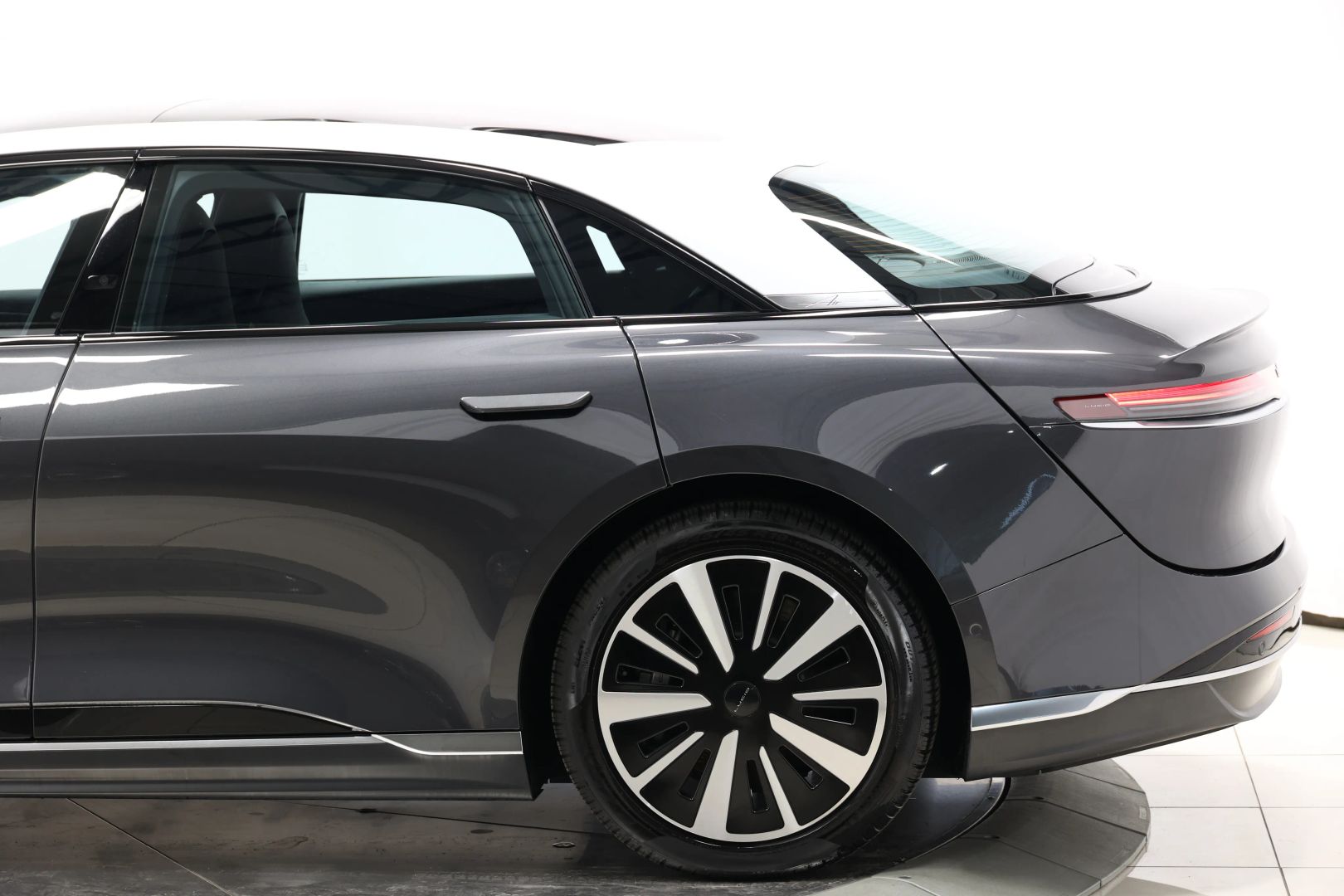 2023 Lucid Air - Image 7