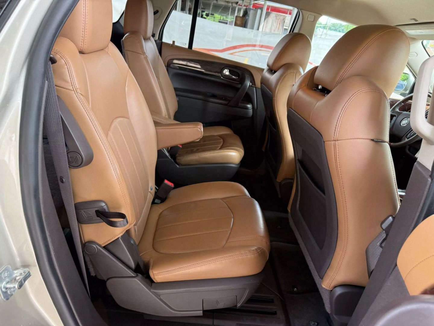 2015 Buick Enclave - Image 24
