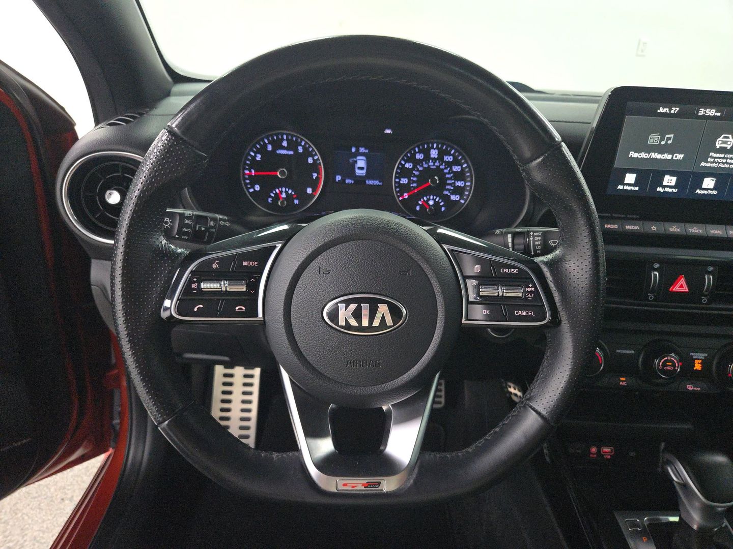 2021 Kia Forte - Image 17