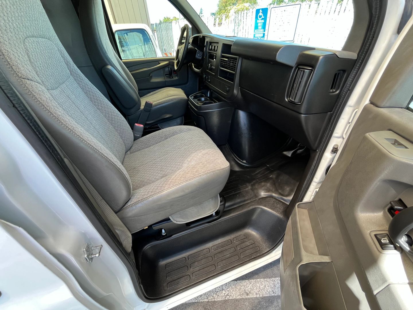 2014 Gmc Savana 2500 Cargo  Vin: 1gtw7fcg4e1104185 Stock Id: 104185 - Image 12