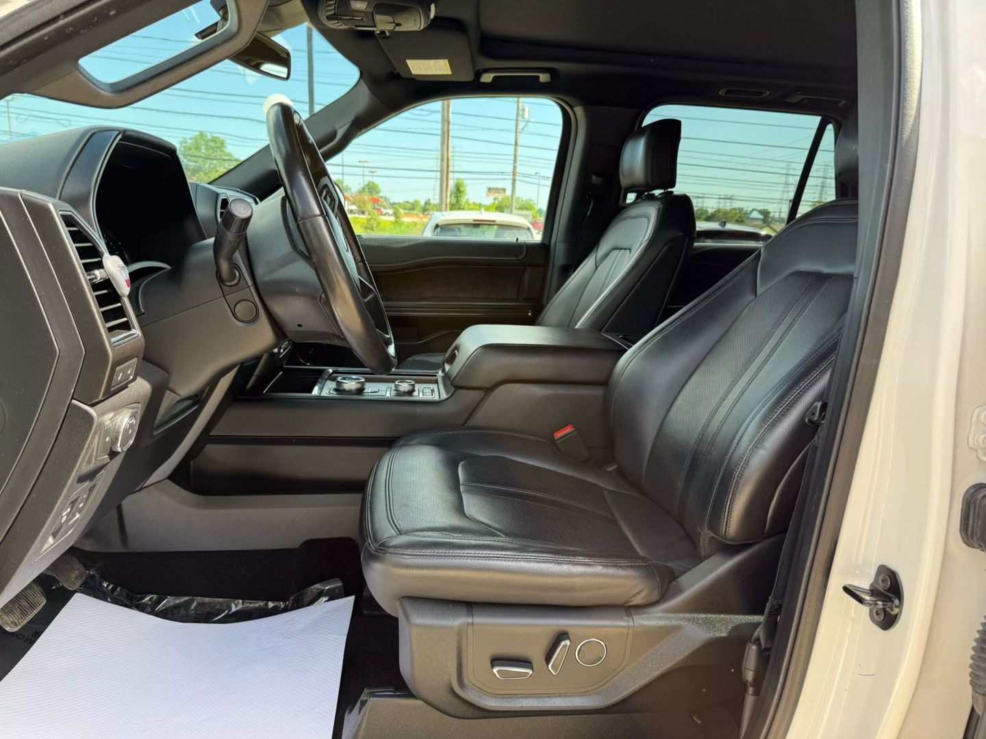 2018 Ford Expedition - Image 17