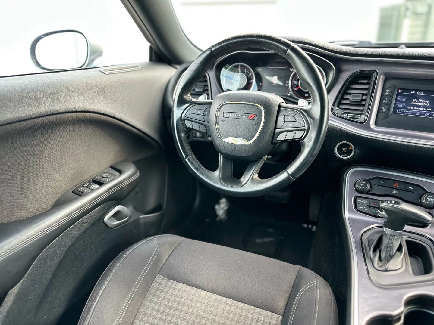 2015 DODGE CHALLENGER COUPE V6, 3.6 LITER SXT COUPE 2D