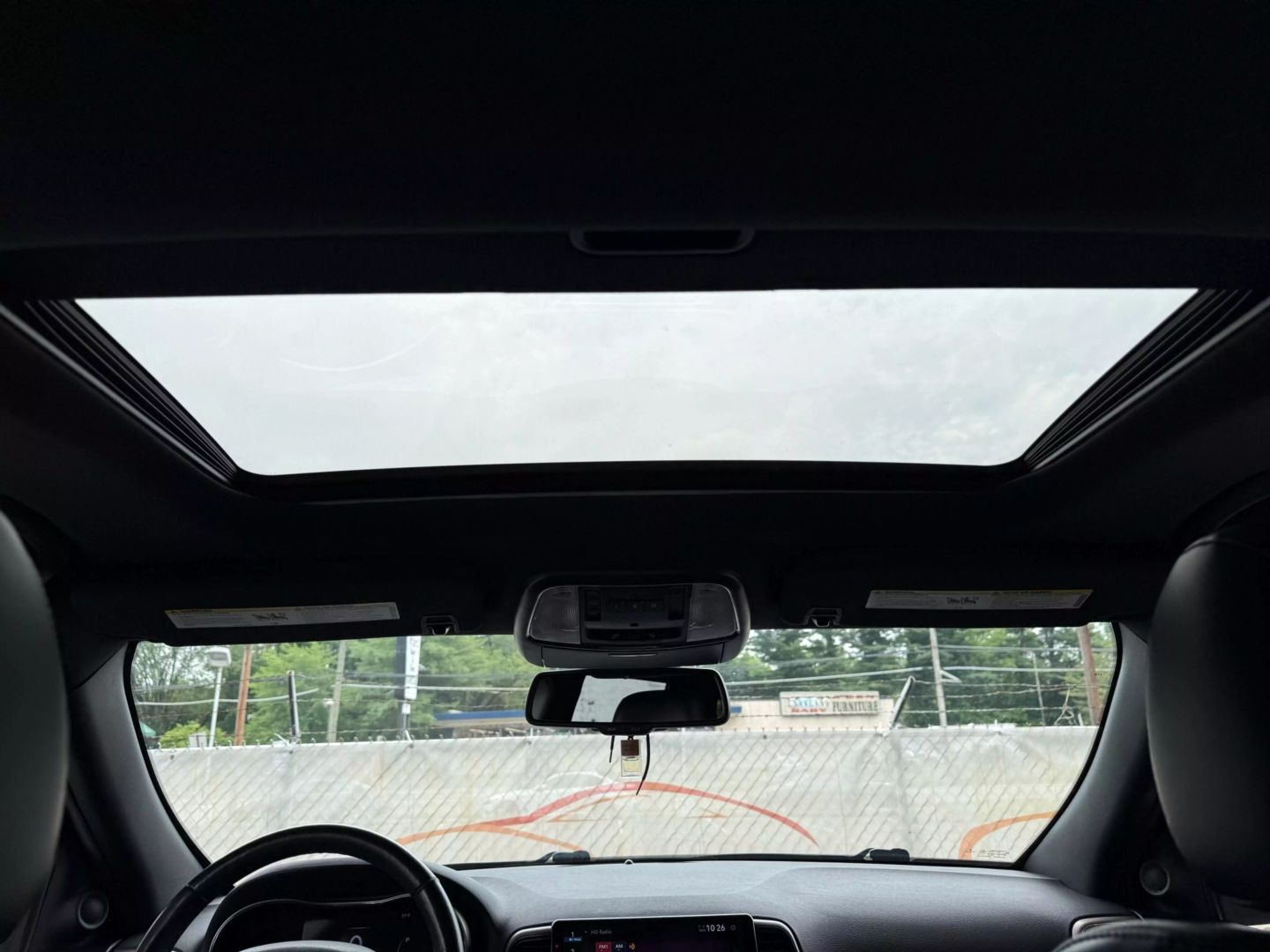 2015 Jeep Grand Cherokee - Image 38