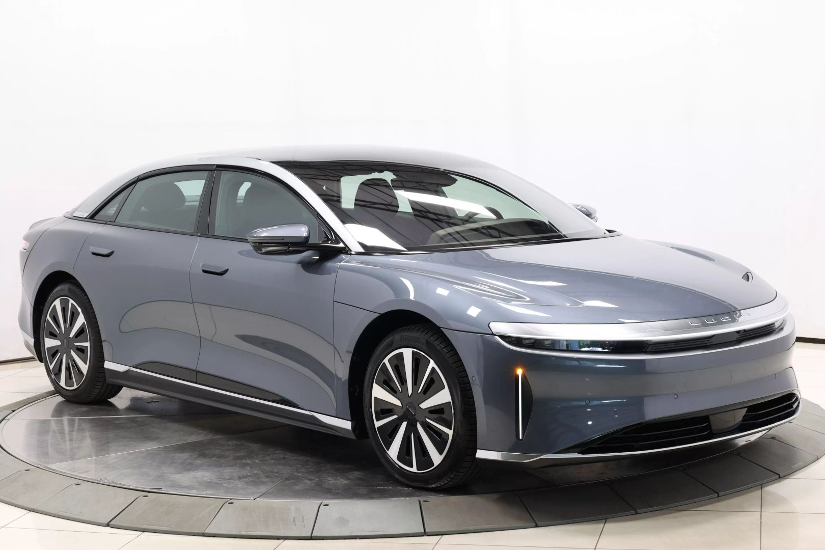 2025 Lucid Air - Image 94