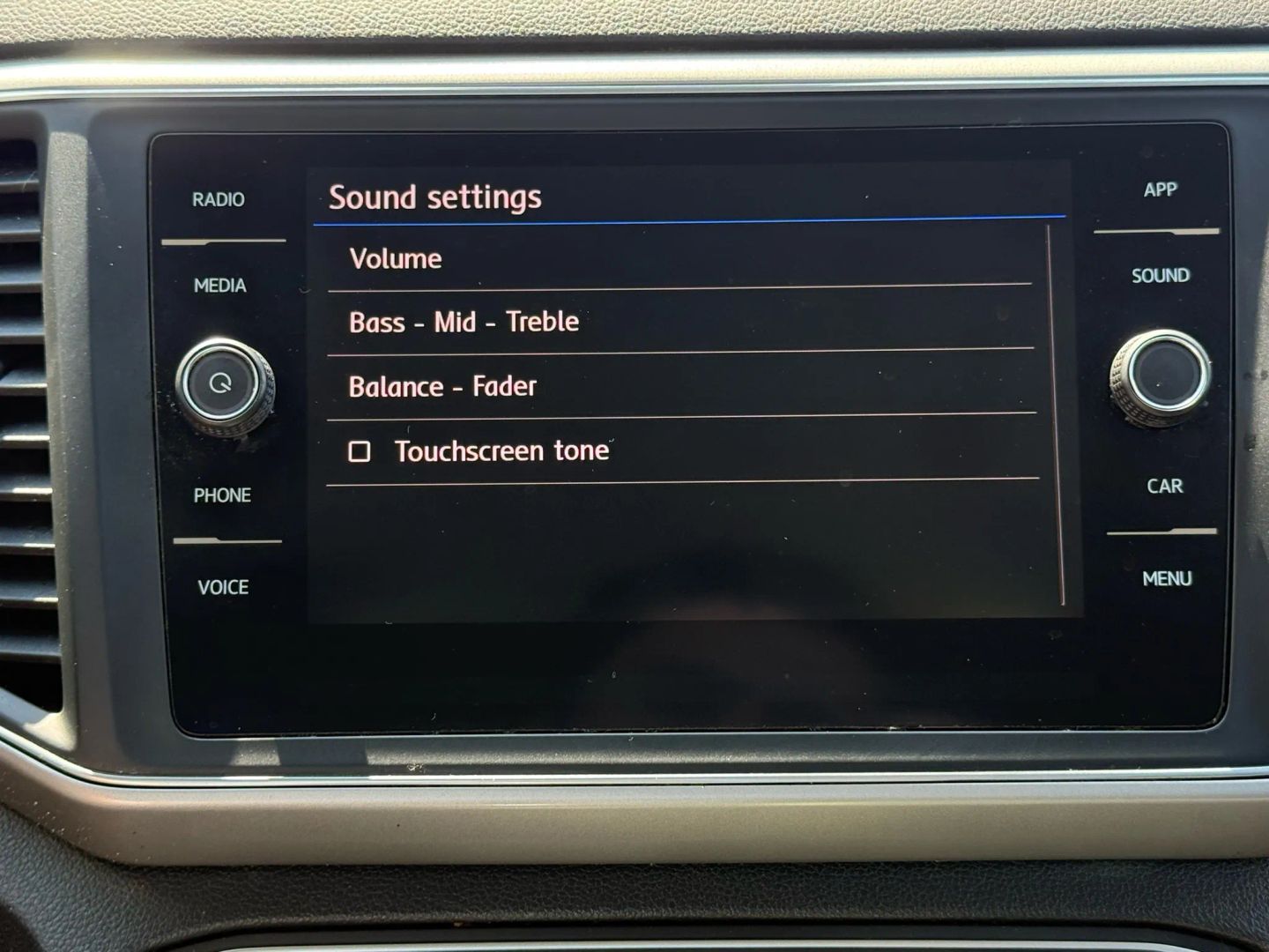 2019 Volkswagen Atlas - Image 40