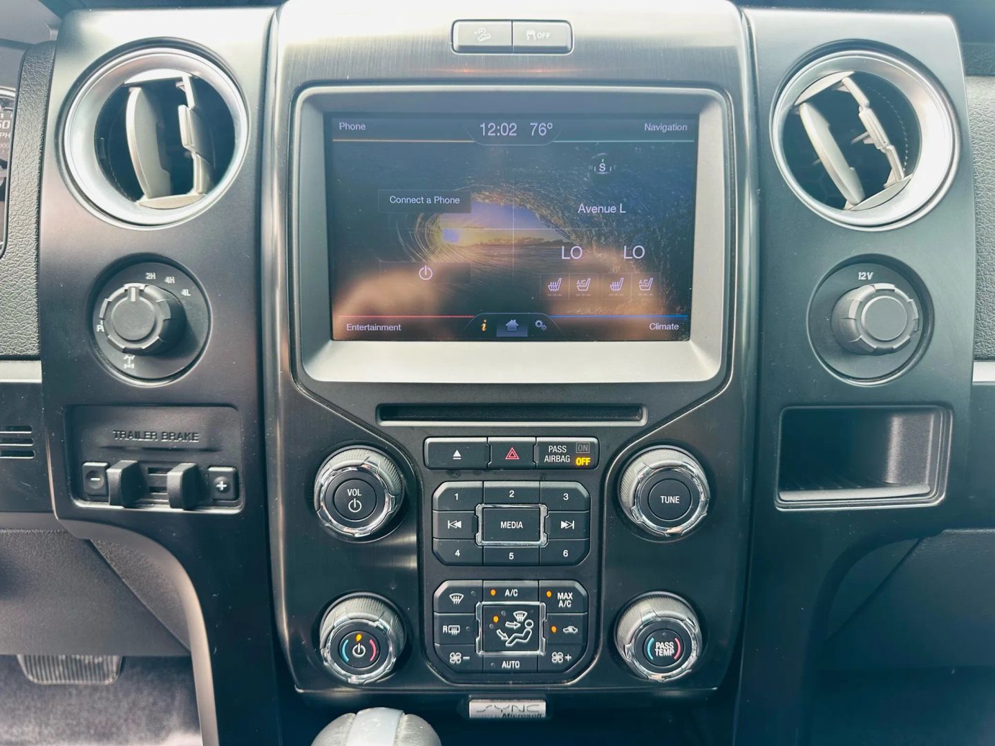 2013 Ford F150 Supercrew Cab - Image 24