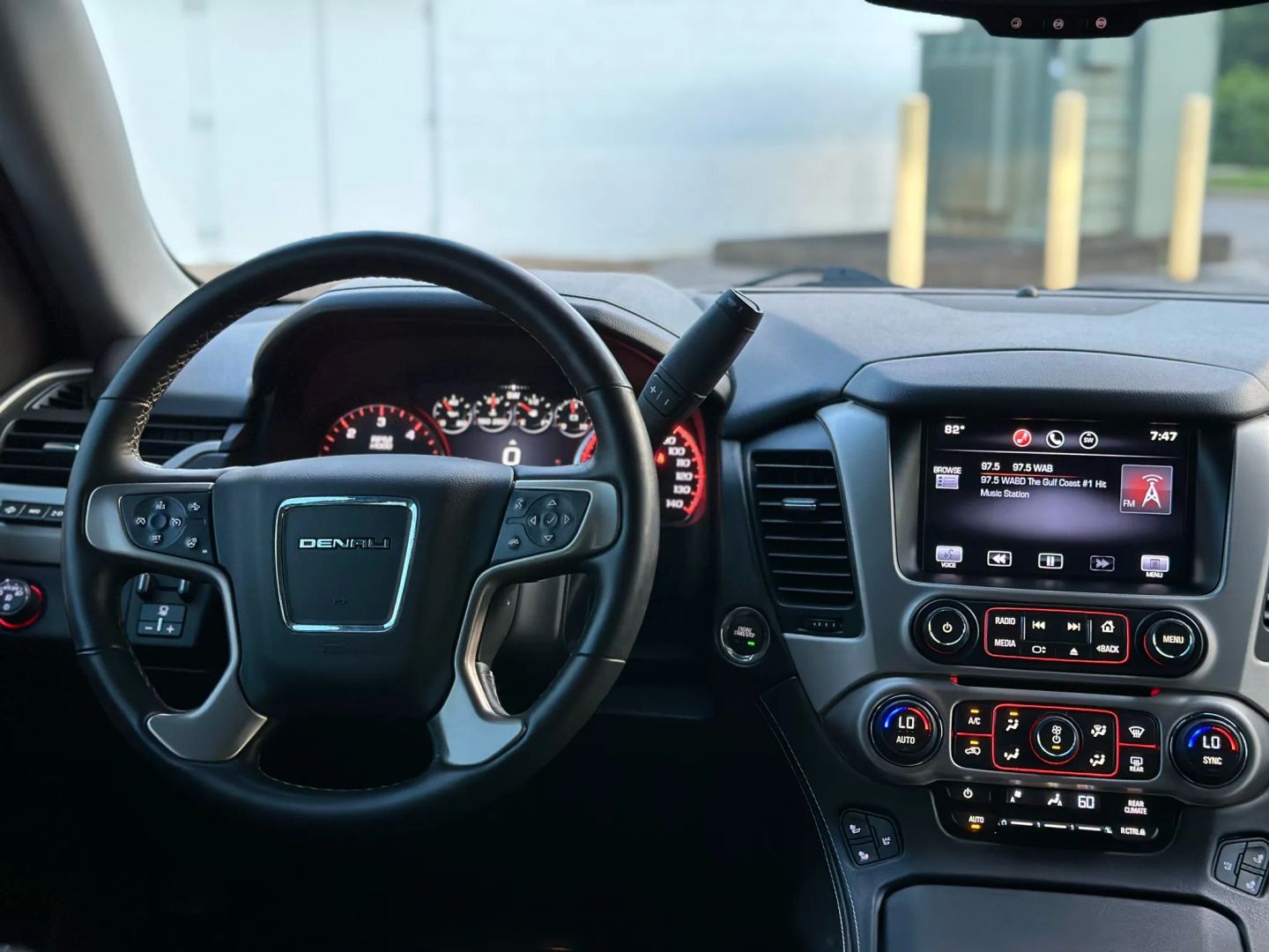 2015 GMC YUKON XL SUV V8, ECOTEC3, FF, 6.2L DENALI SPORT UTILITY 4D