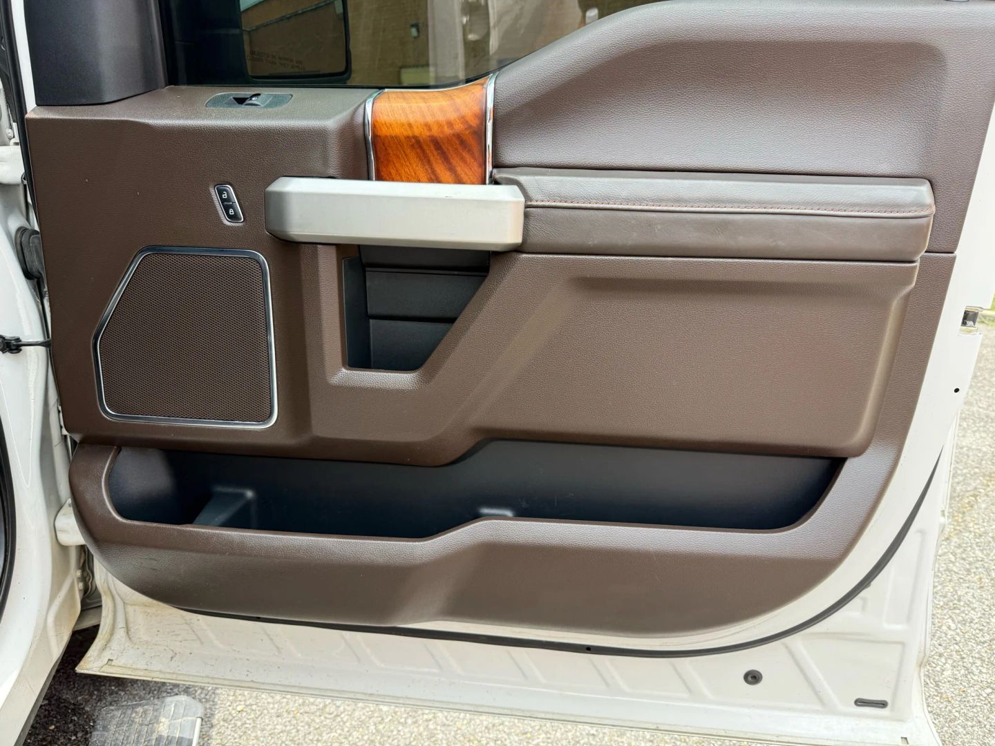 2015 Ford F150 Supercrew Cab - Image 20