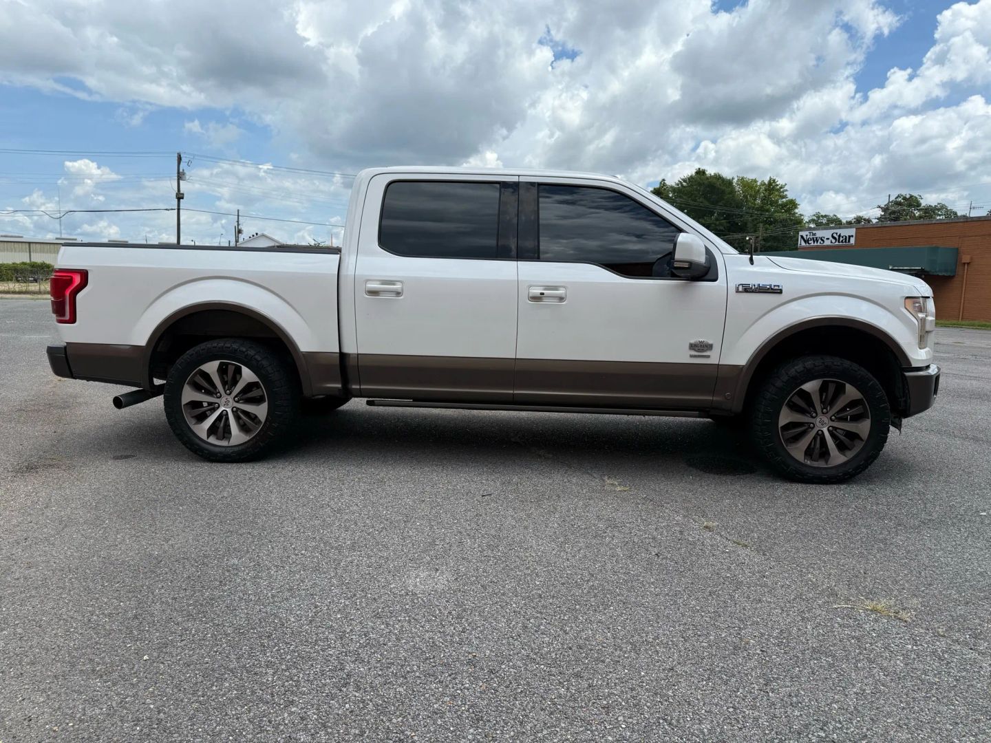 2015 Ford F150 Supercrew Cab - Image 8