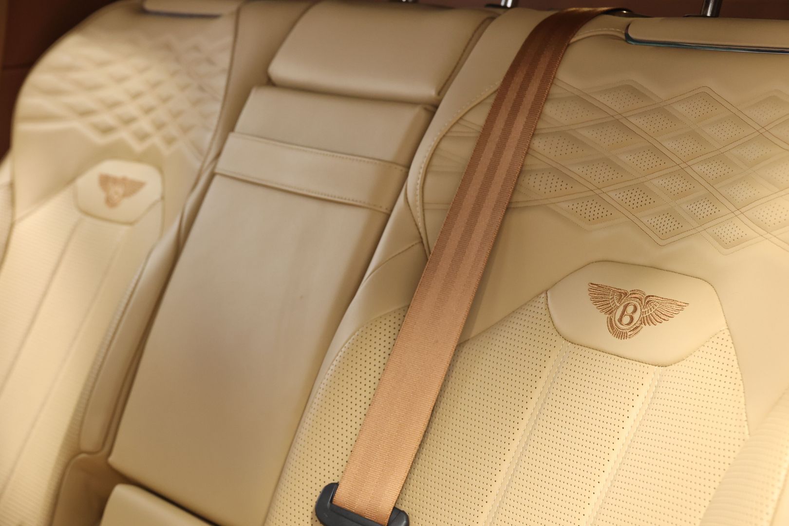 2023 Bentley Bentayga Ewb - Image 58