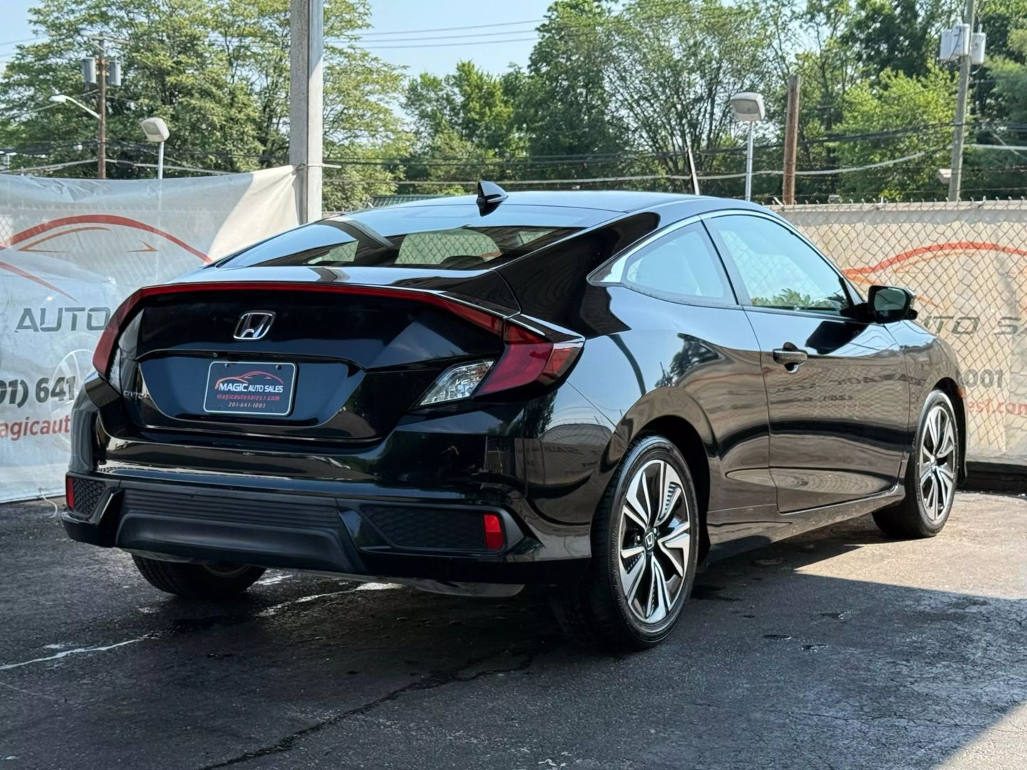 2017 Honda Civic - Image 9