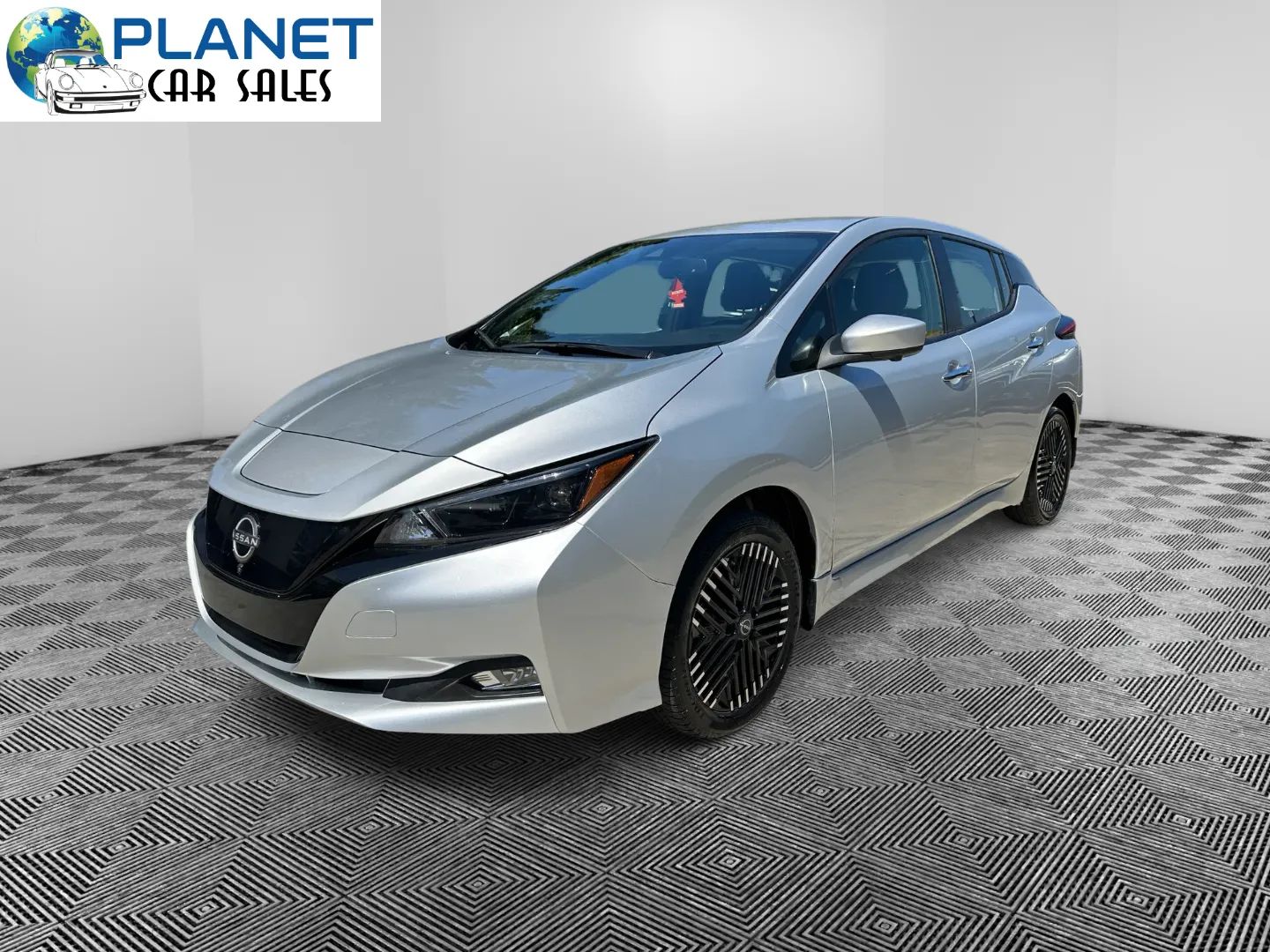 2025 Nissan LEAF SV PLUS