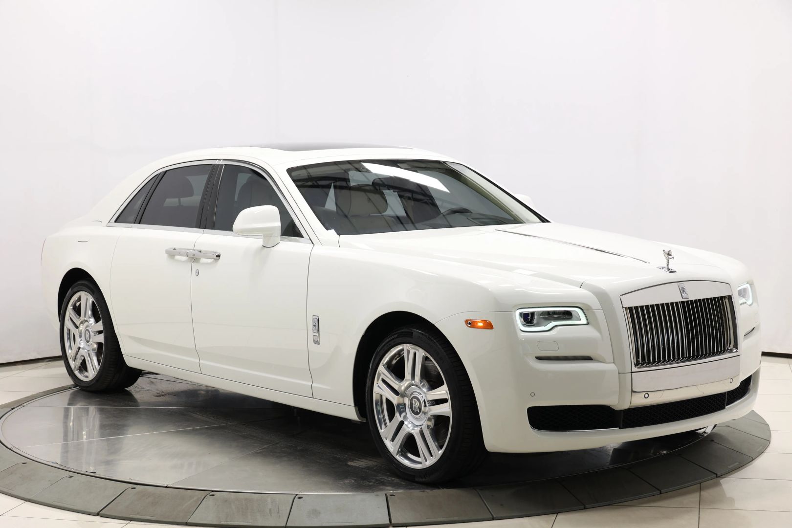 2016 Rolls-royce Ghost - Image 100