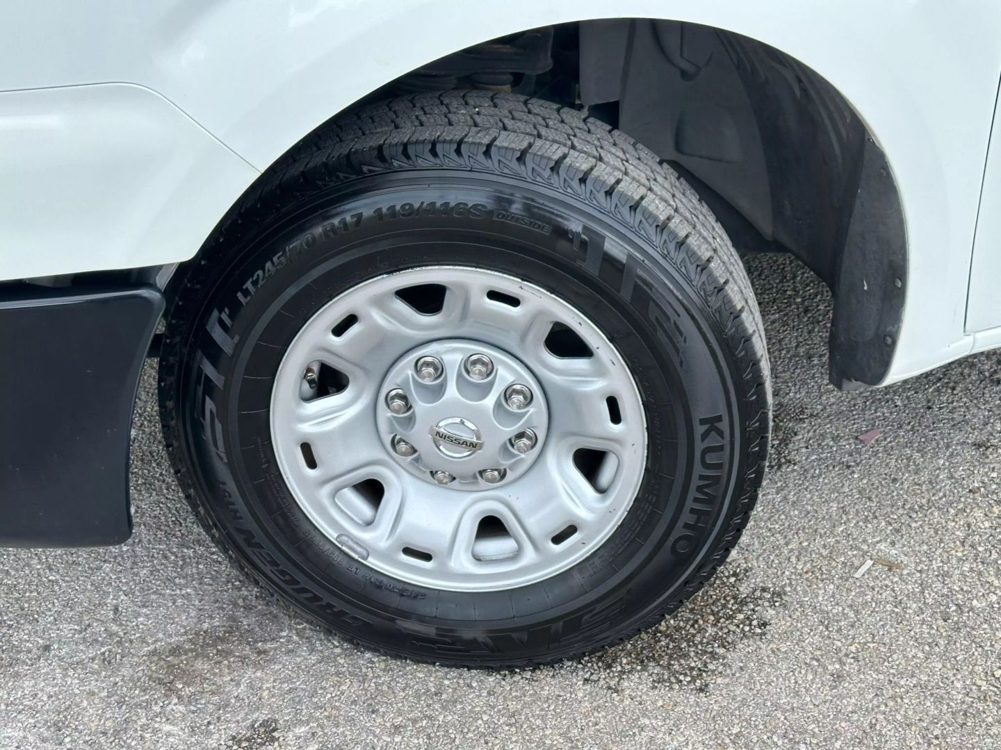 2018 Nissan Nv2500 Hd Cargo - Image 26