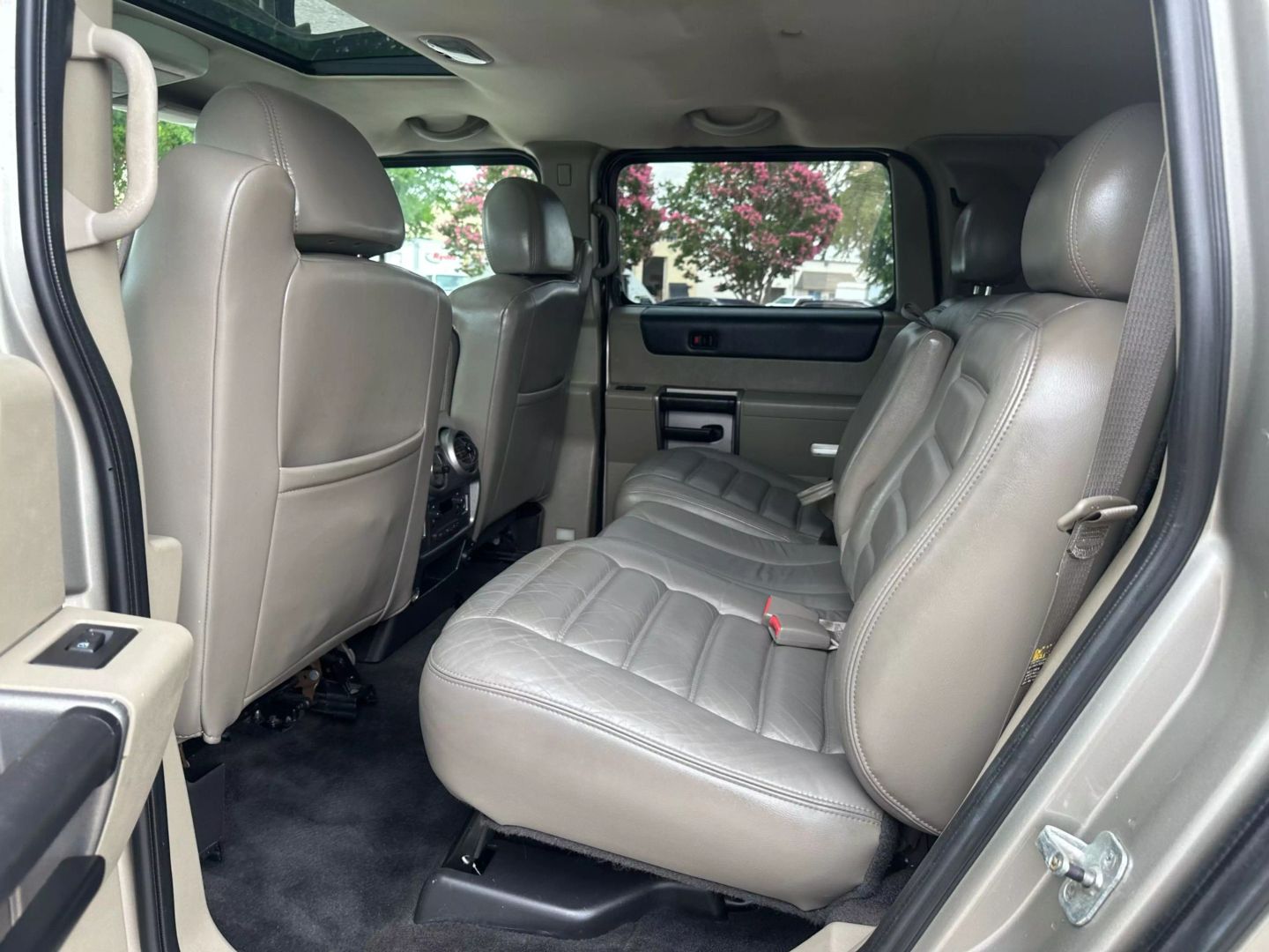 2003 Hummer H2 - Image 19