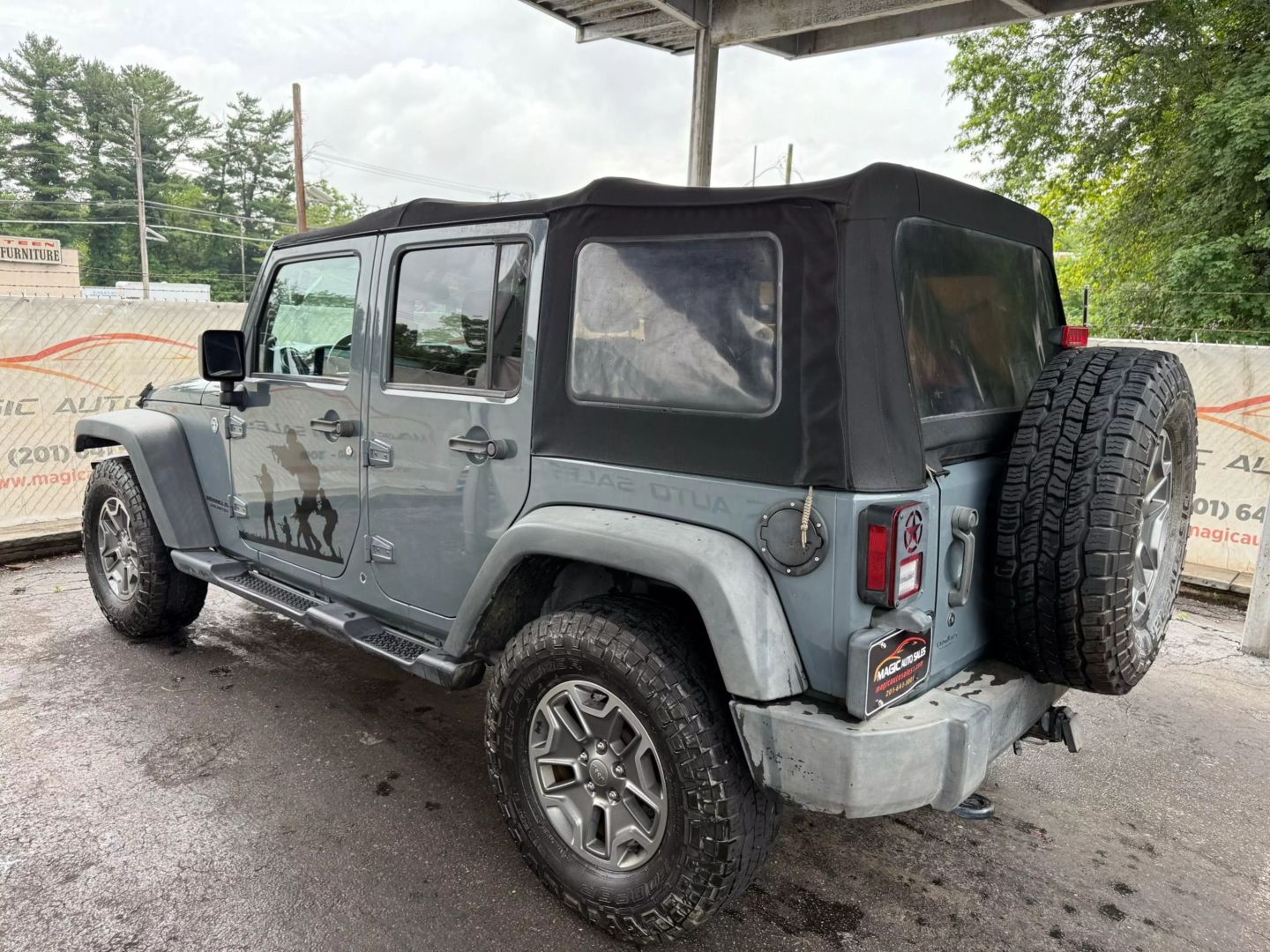 2014 Jeep Wrangler - Image 12