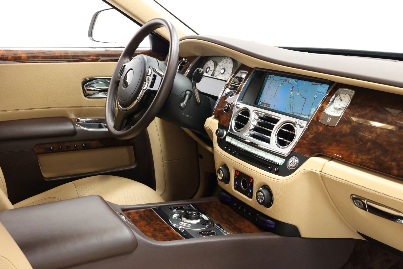 2013 Rolls-royce Ghost - Image 100