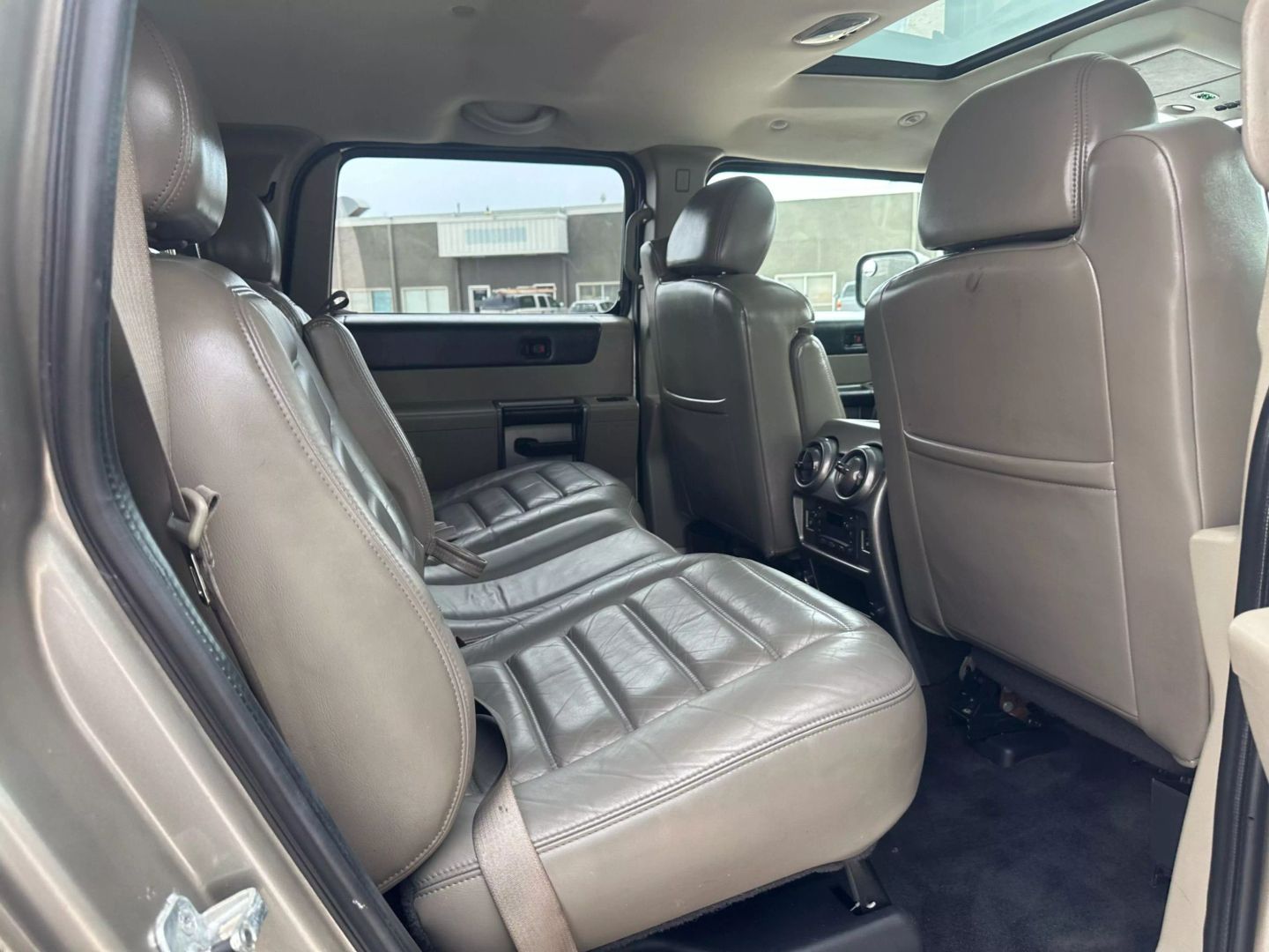 2003 Hummer H2 - Image 27