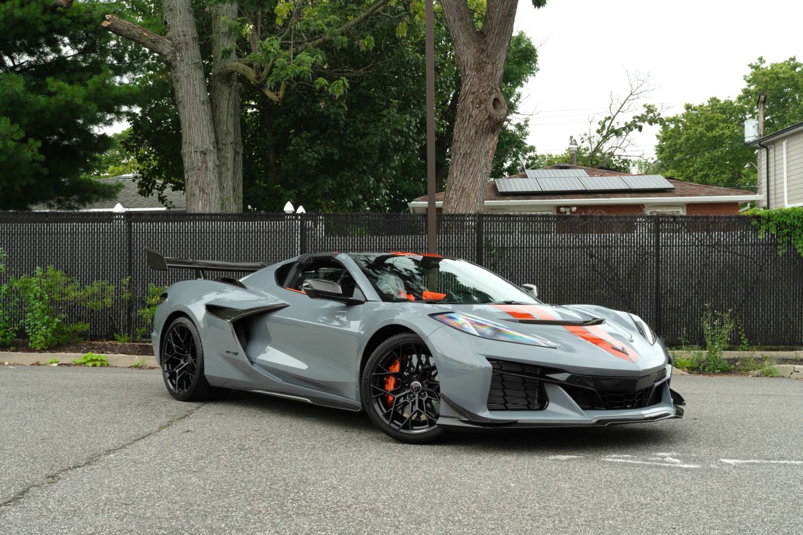 2025 Chevrolet Corvette - Image 2