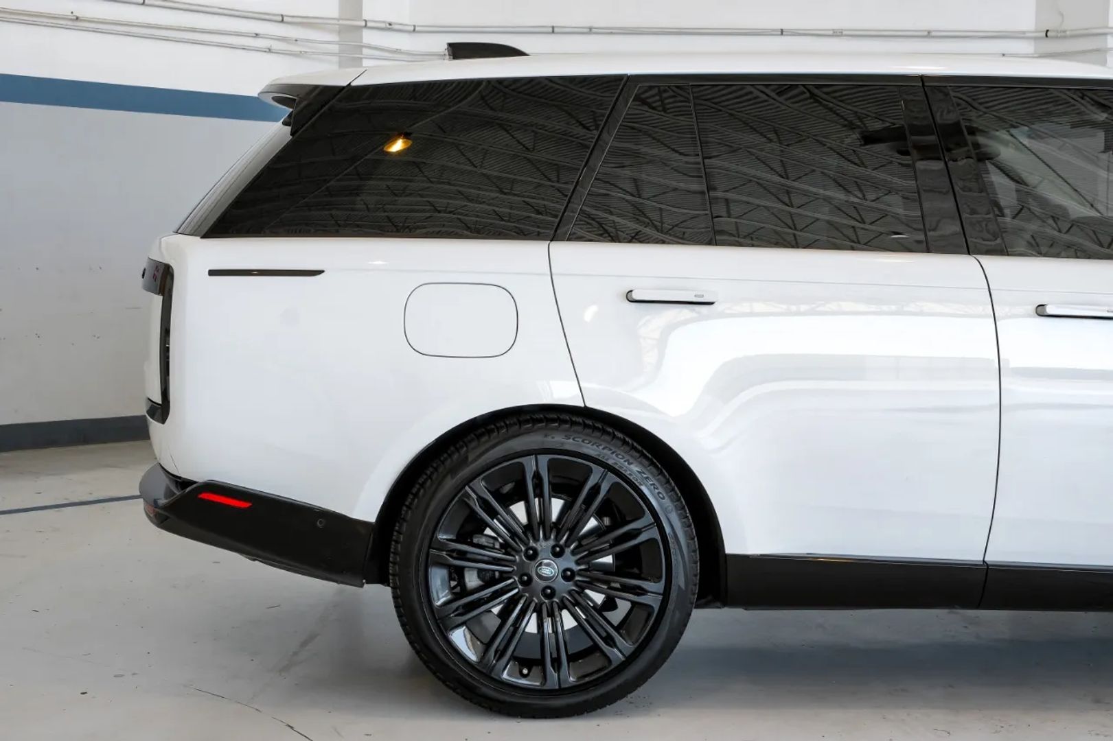 2024 Land Rover Range Rover - Image 7