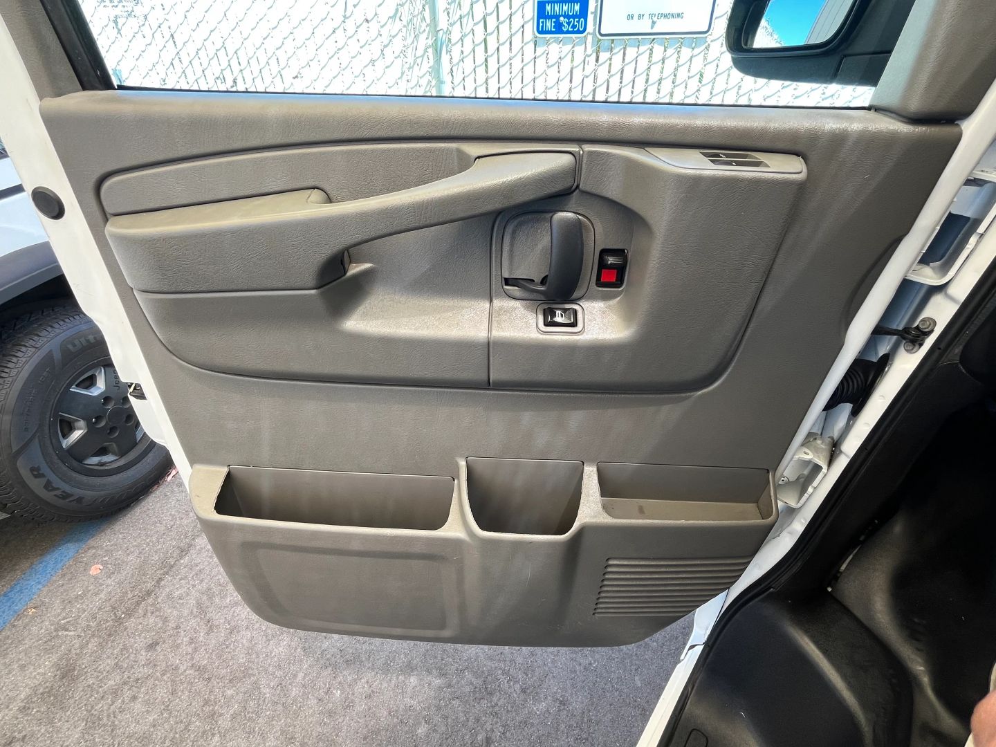 2014 Gmc Savana 2500 Cargo  Vin: 1gtw7fcg4e1104185 Stock Id: 104185 - Image 9