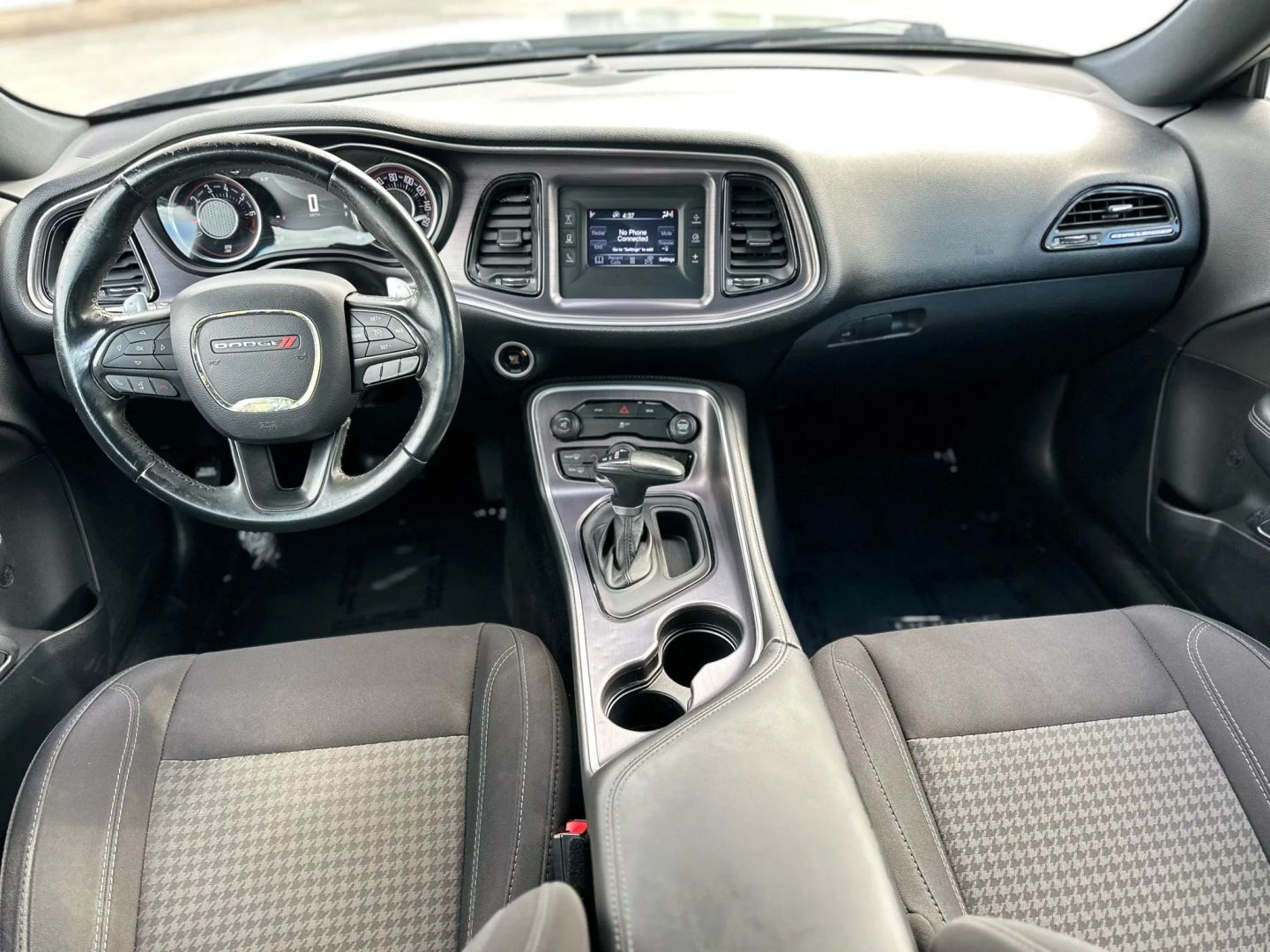 2015 DODGE CHALLENGER COUPE V6, 3.6 LITER SXT COUPE 2D