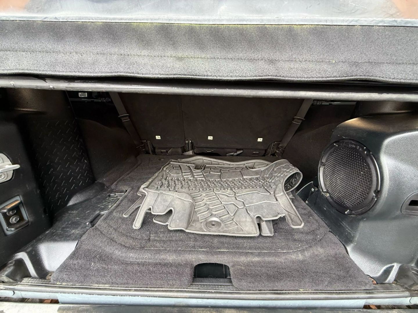 2014 Jeep Wrangler - Image 20