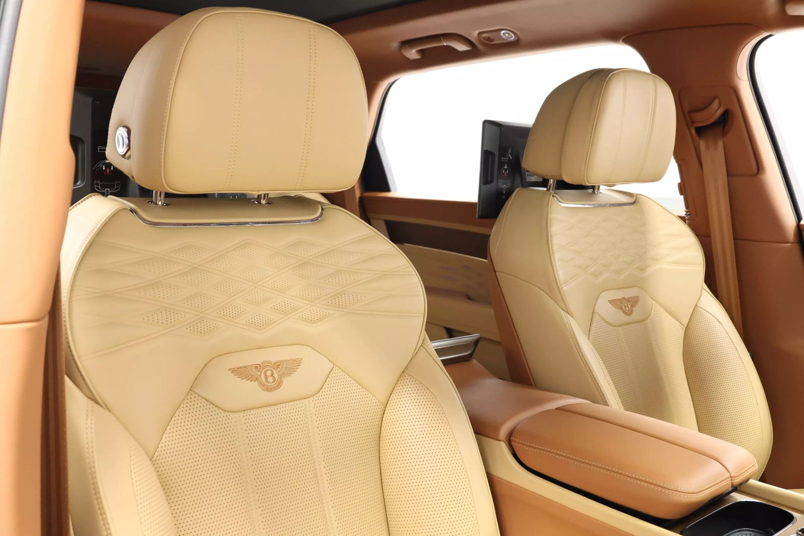2023 Bentley Bentayga Ewb - Image 111