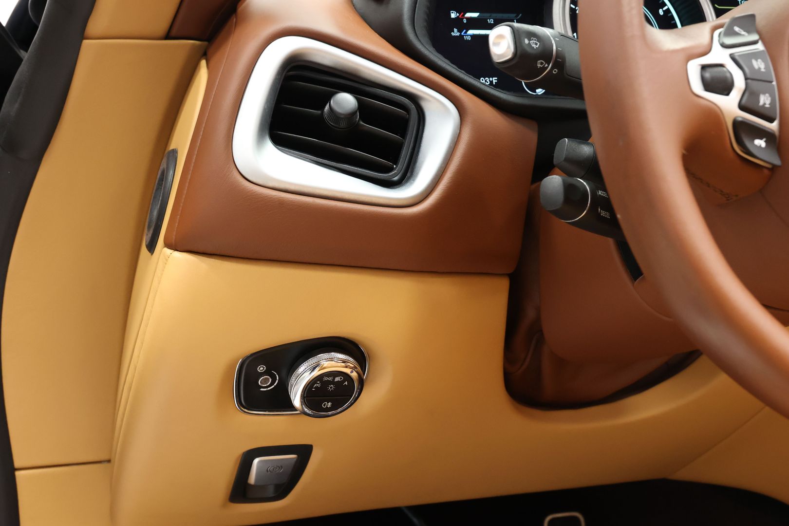 2019 Aston Martin Db11 - Image 25