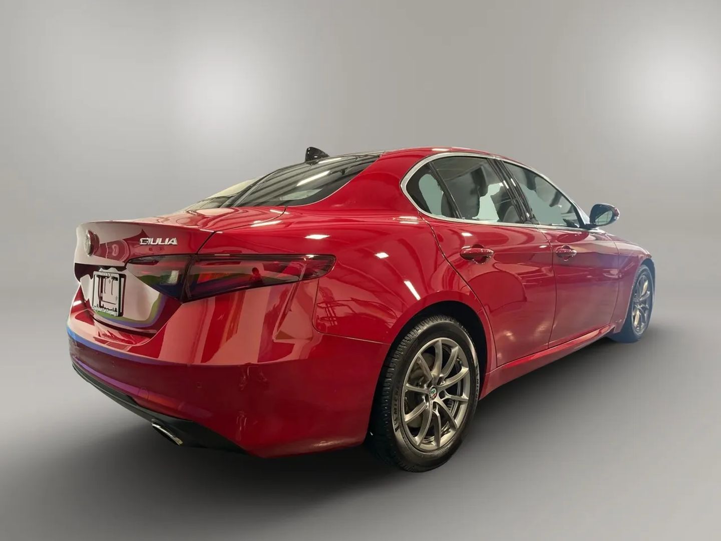2020 Alfa Romeo Giulia Sedan 4d - Image 10