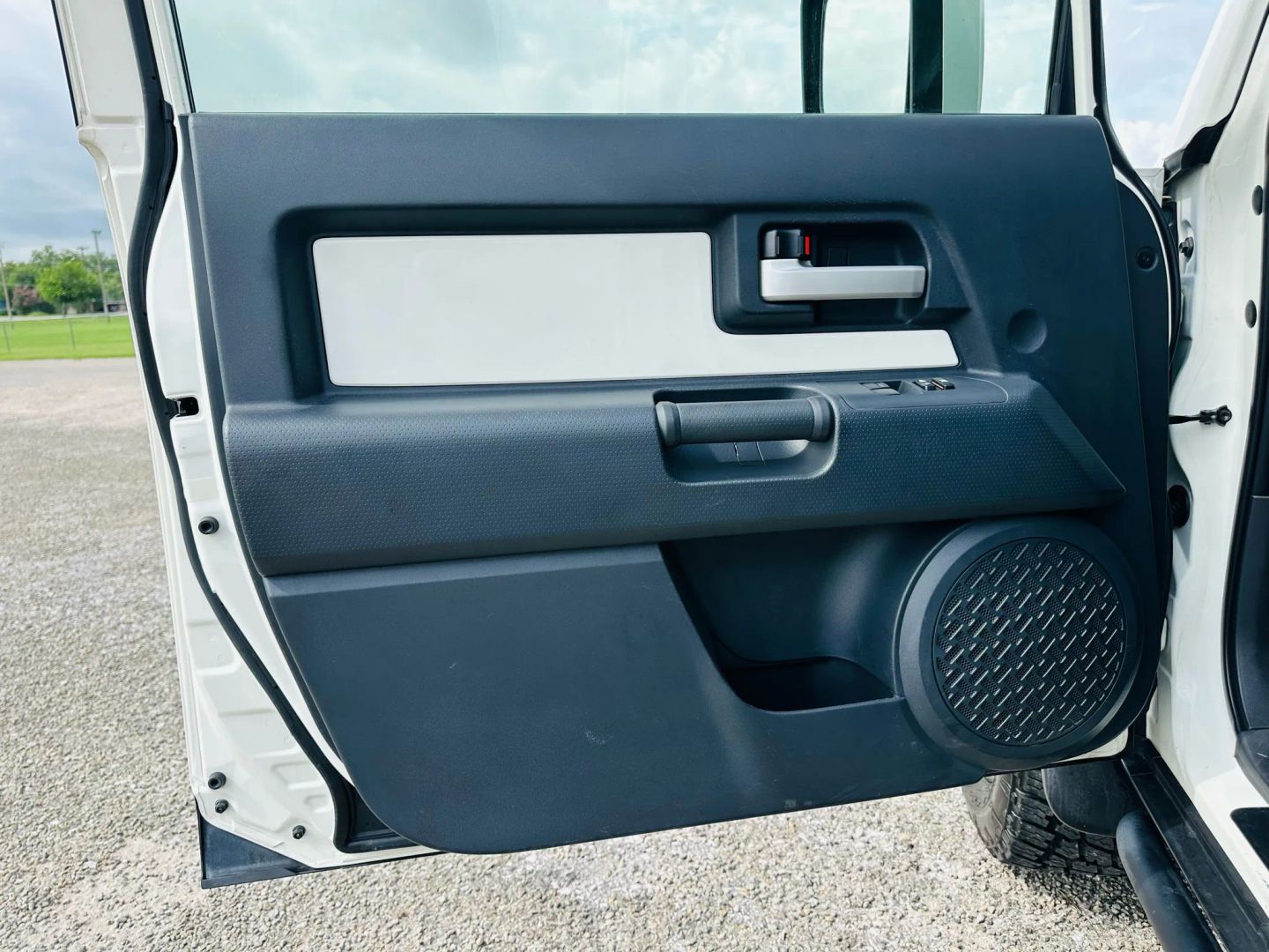 2013 Toyota Fj Cruiser - Image 12