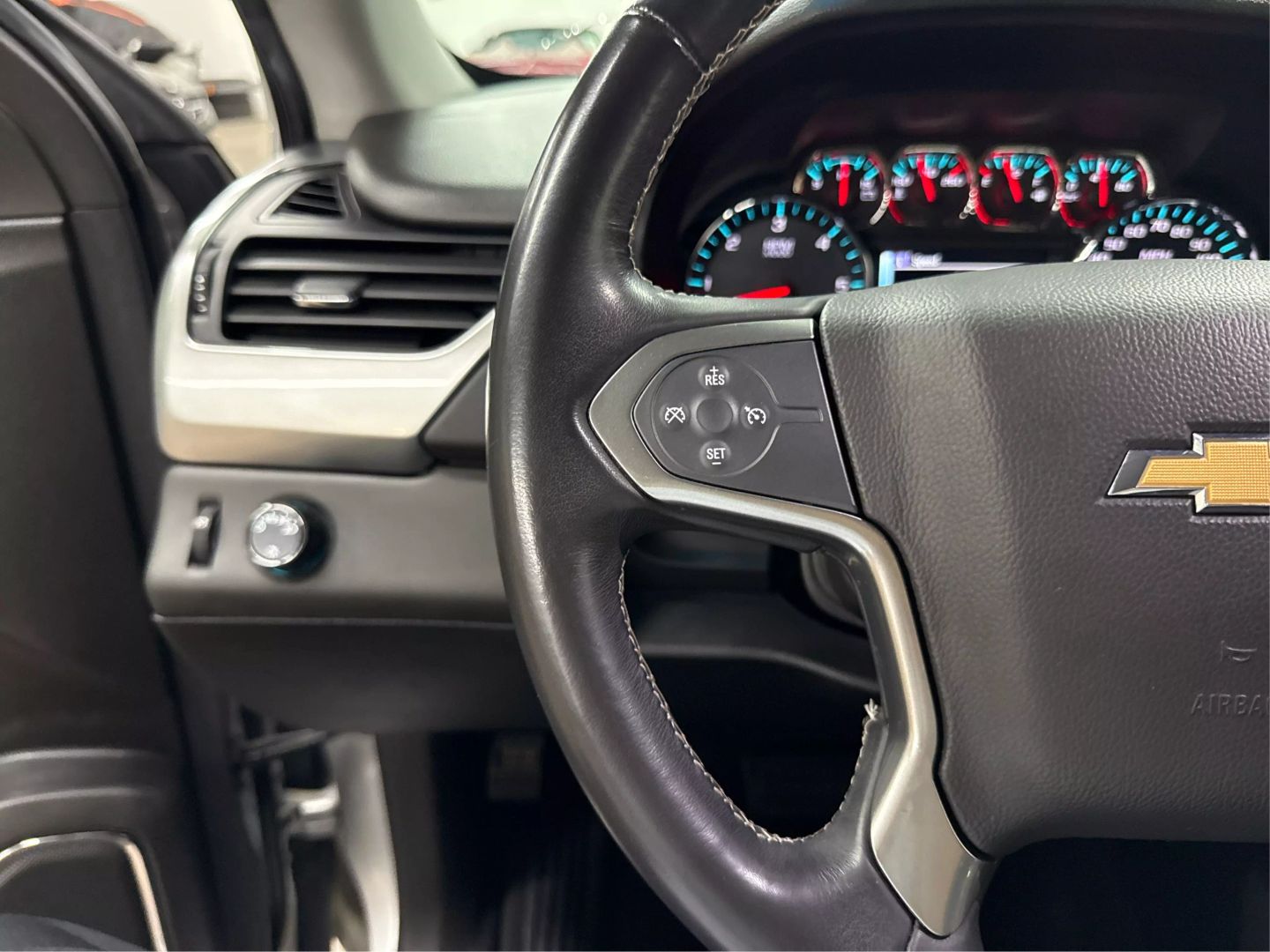 2019 Chevrolet Tahoe - Image 22