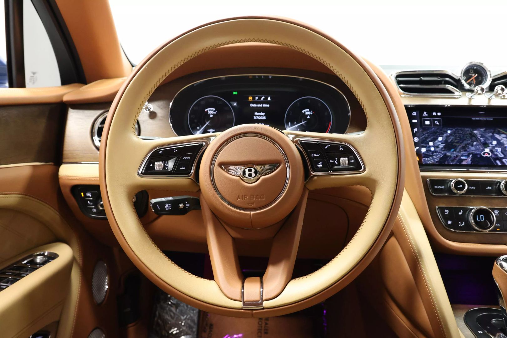 2023 Bentley Bentayga Ewb - Image 24