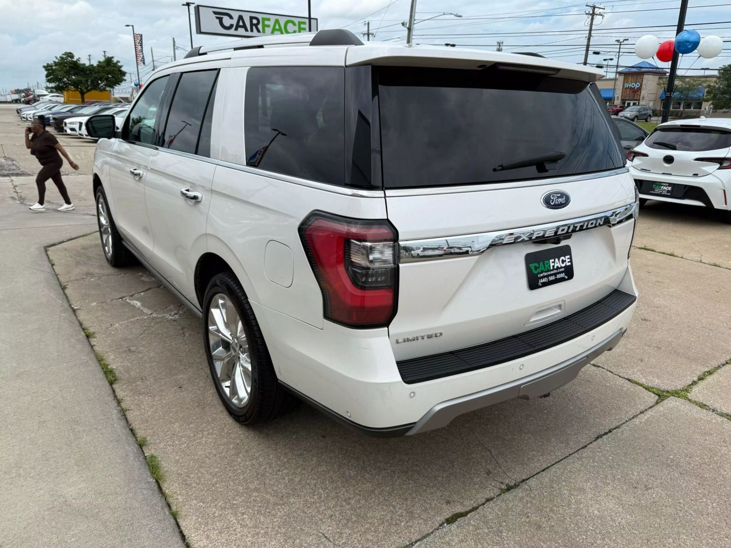 2018 Ford Expedition - Image 8